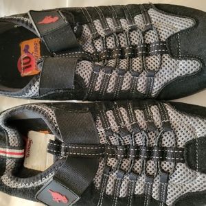 Rocket Dog Black and Gray fashion sneakers